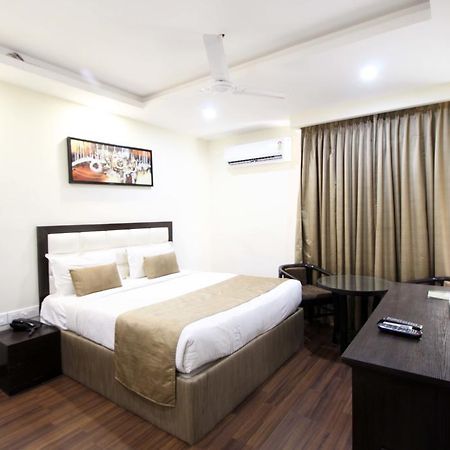 Genx Usha Kiran Agra Hotel Agra  Exterior foto