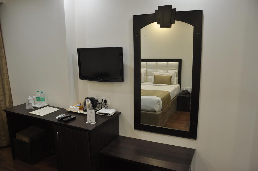 Genx Usha Kiran Agra Hotel Agra  Exterior foto