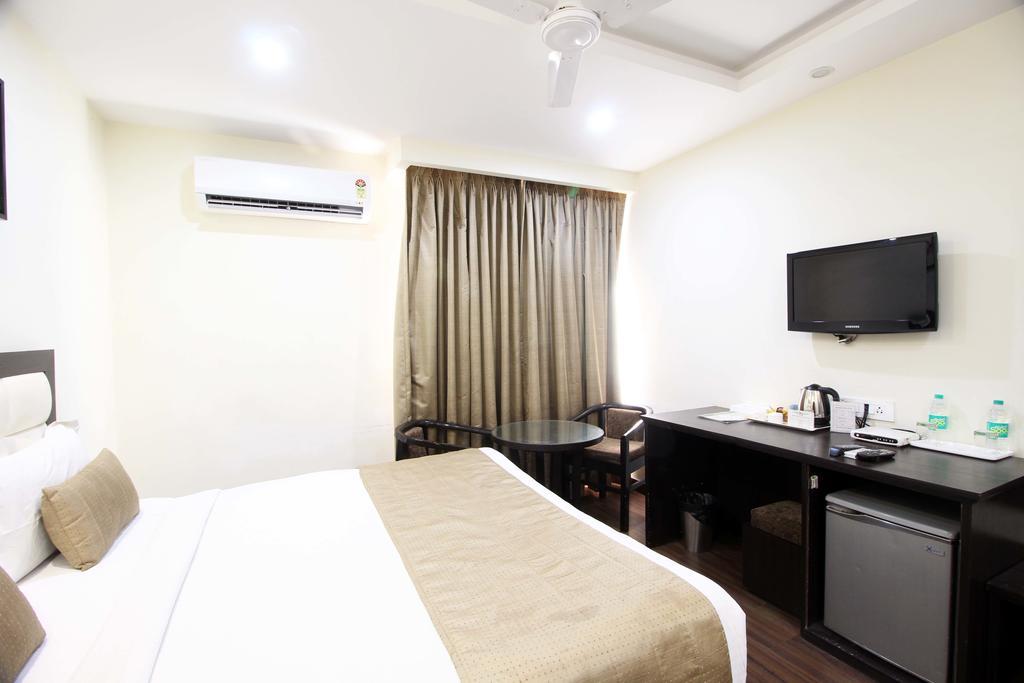 Genx Usha Kiran Agra Hotel Agra  Exterior foto