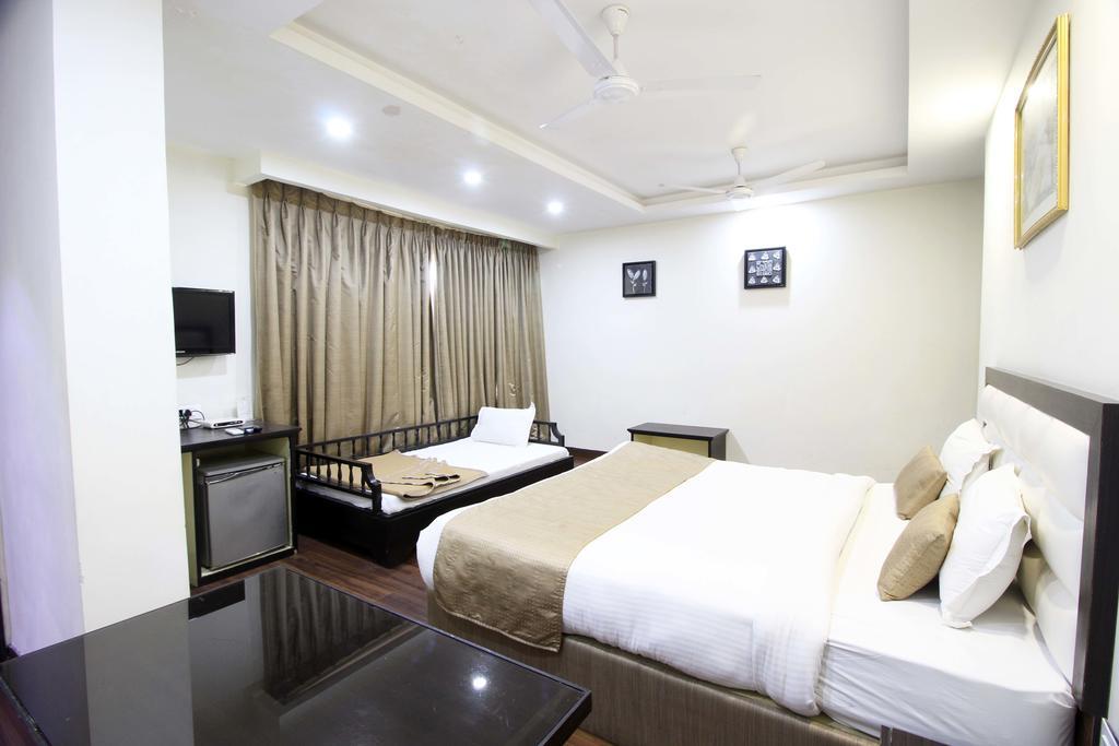Genx Usha Kiran Agra Hotel Agra  Exterior foto