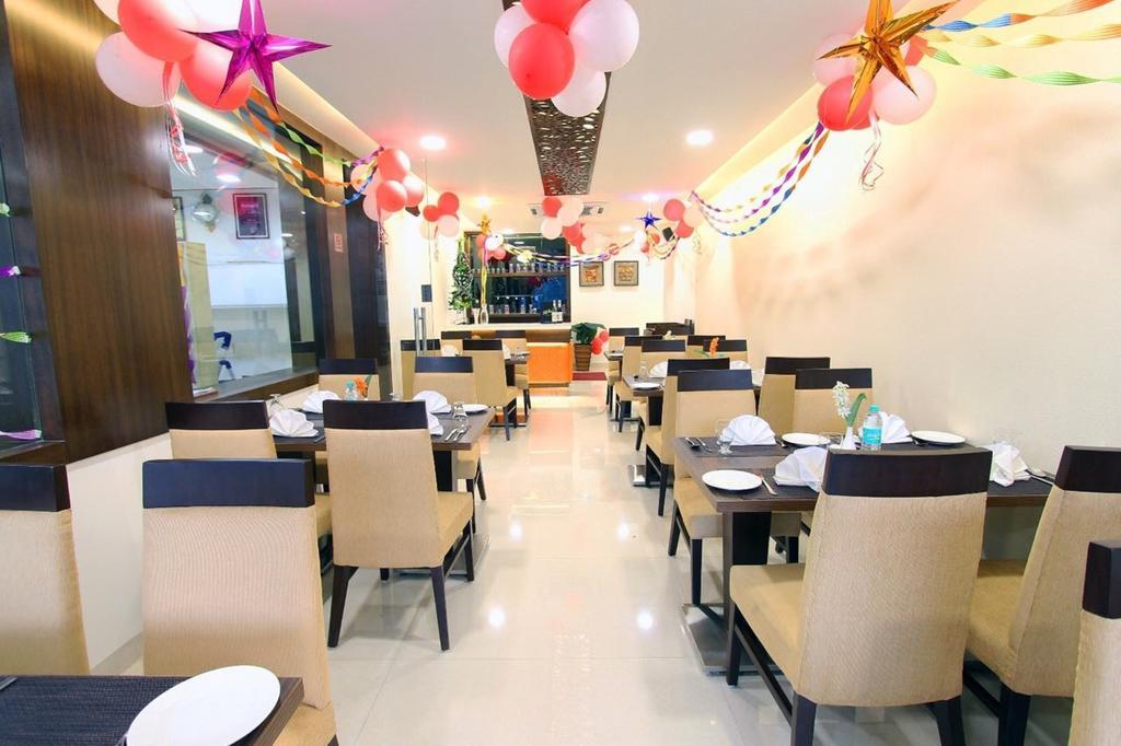 Genx Usha Kiran Agra Hotel Exterior foto