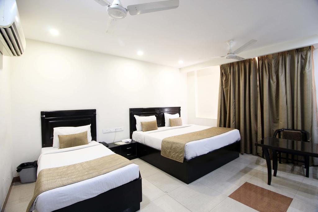 Genx Usha Kiran Agra Hotel Agra  Exterior foto