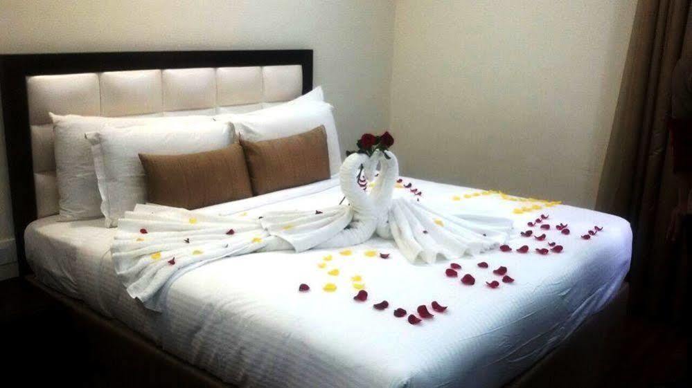Genx Usha Kiran Agra Hotel Agra  Exterior foto