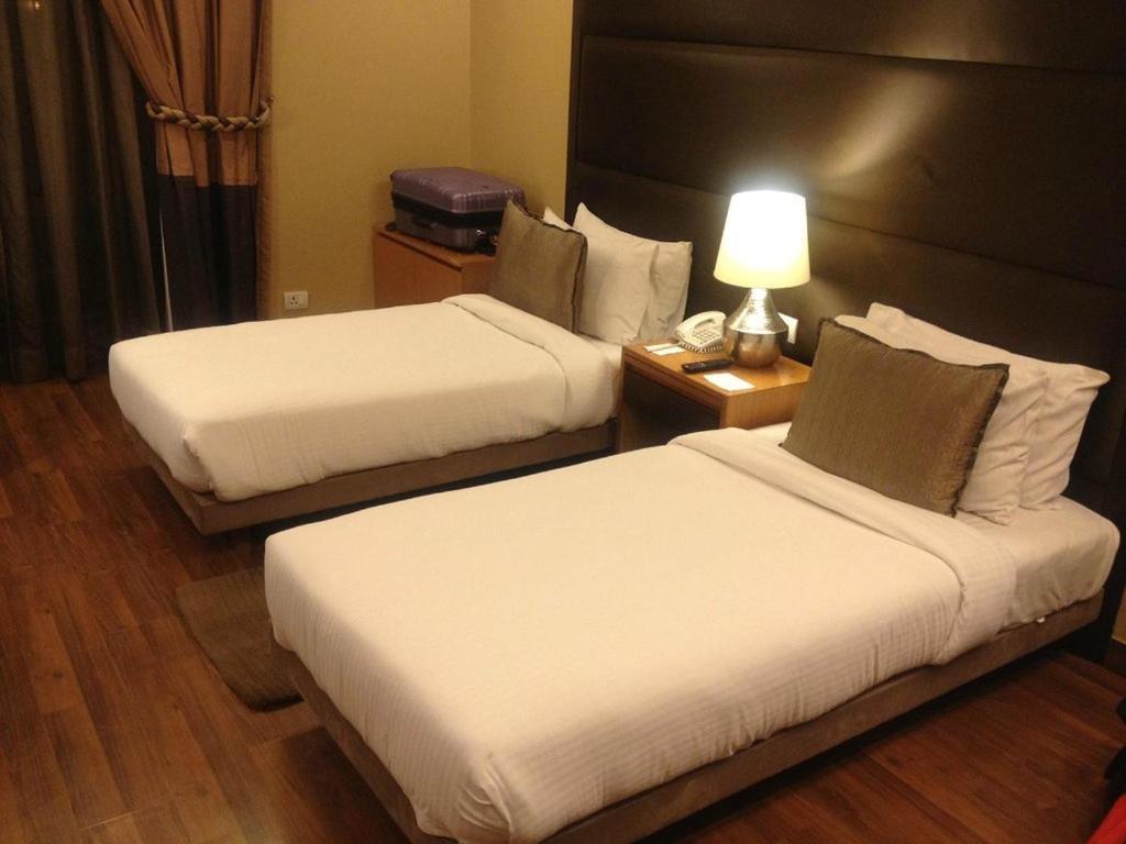 Genx Usha Kiran Agra Hotel Agra  Exterior foto